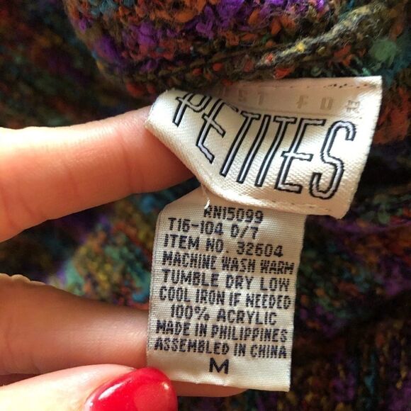 Multi-Color Knit Sweater - Picture 5 of 5